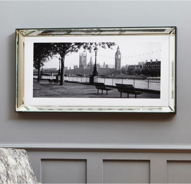 Bedroom wall art ideas – black and white print